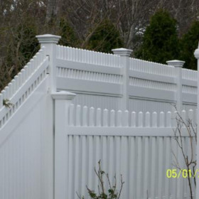 Specialty Fence - New England Caps Vinyl Specialty fence With New England Caps Tampa