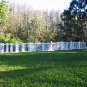 Vinyl Fences Tampa Installation