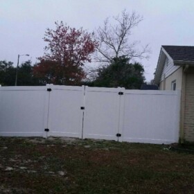 Vinyl Fences Tampa