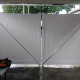 Vinyl Fences Tampa