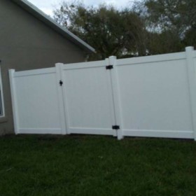 Vinyl Fences Tampa