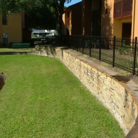 Land-O-Lakes Aluminum Fence Contractor