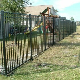 Hillsborough County Aluminum Fence Contractors