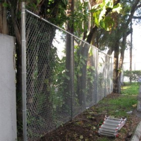 Tampa Commercial Chain Link Fence Installers